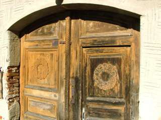 Rozettás faragott kapu Nagybakónakon.jpg Rozettás faragott kapu Nagybakónakon.jpg